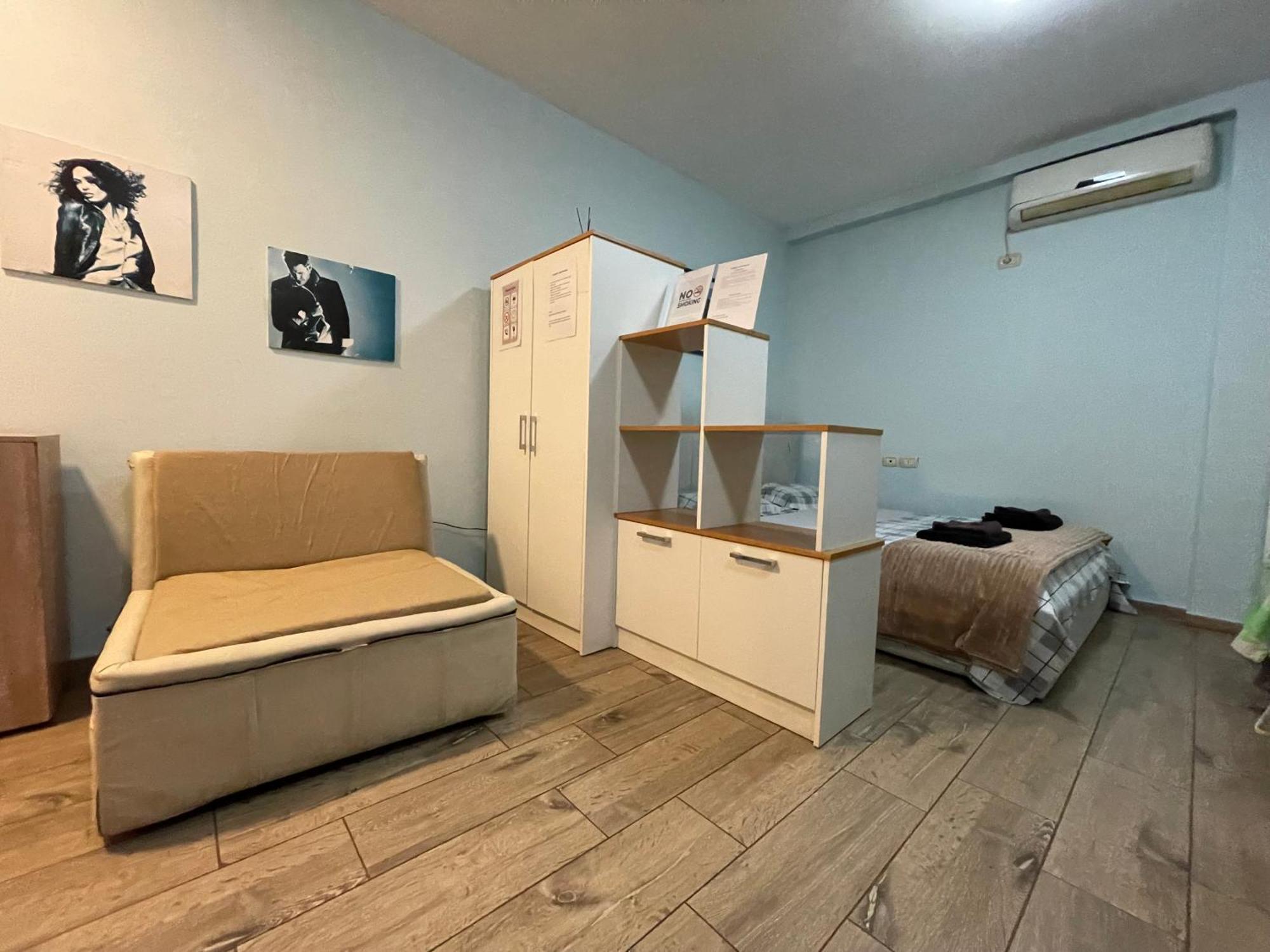 Enjoy Travel Cute Studio Apartment Тирана Екстериор снимка