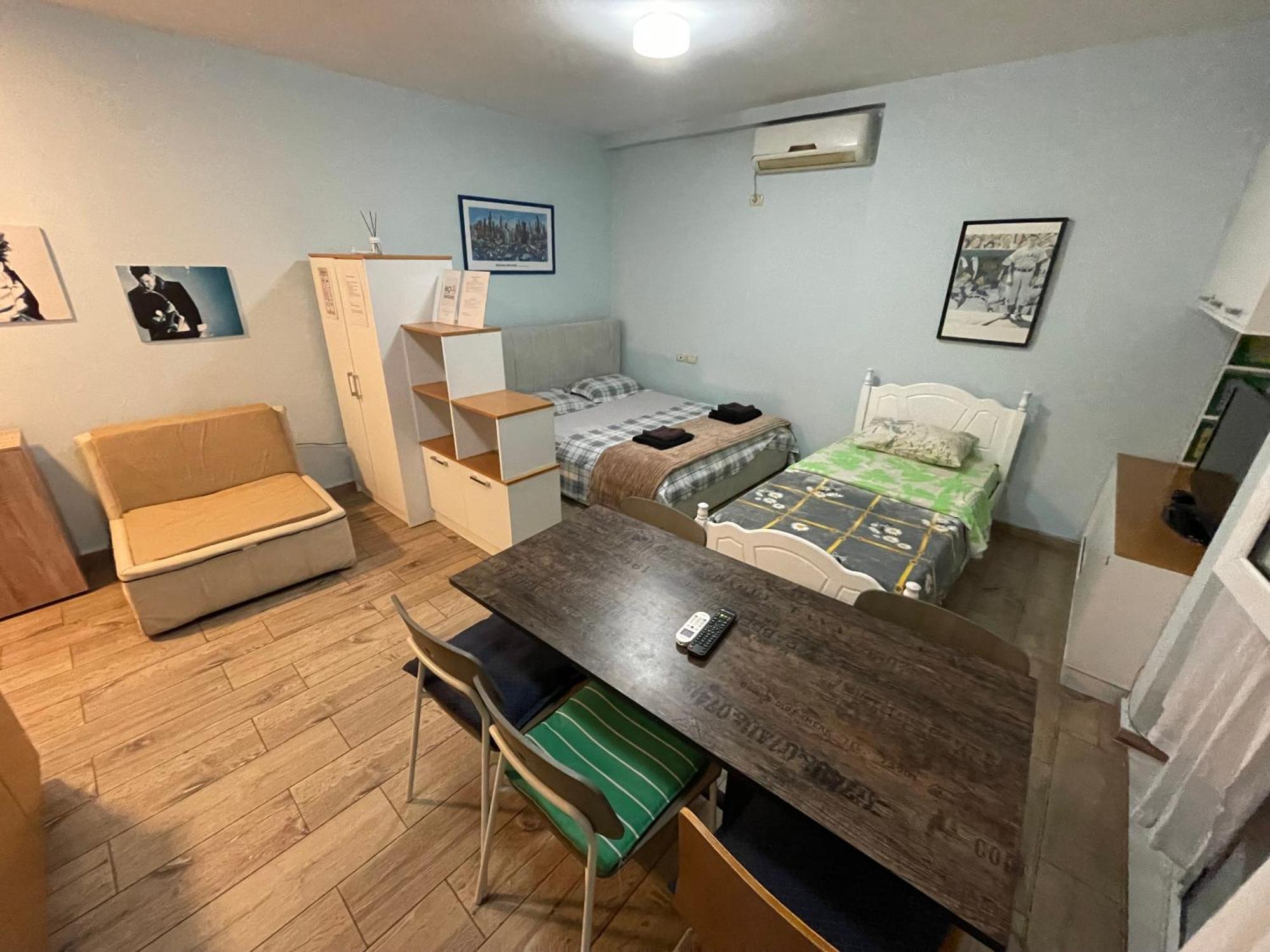 Enjoy Travel Cute Studio Apartment Тирана Екстериор снимка