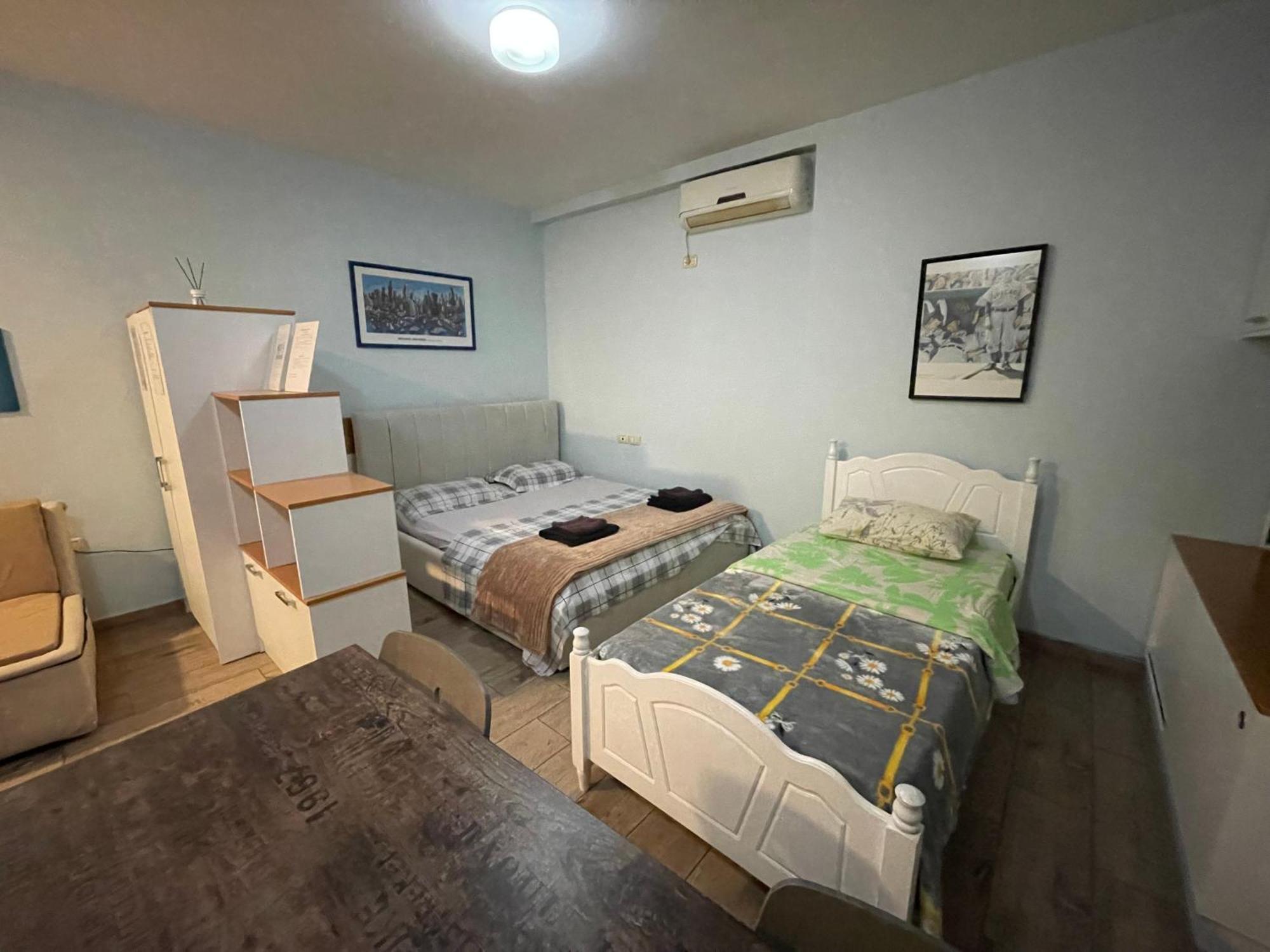 Enjoy Travel Cute Studio Apartment Тирана Екстериор снимка