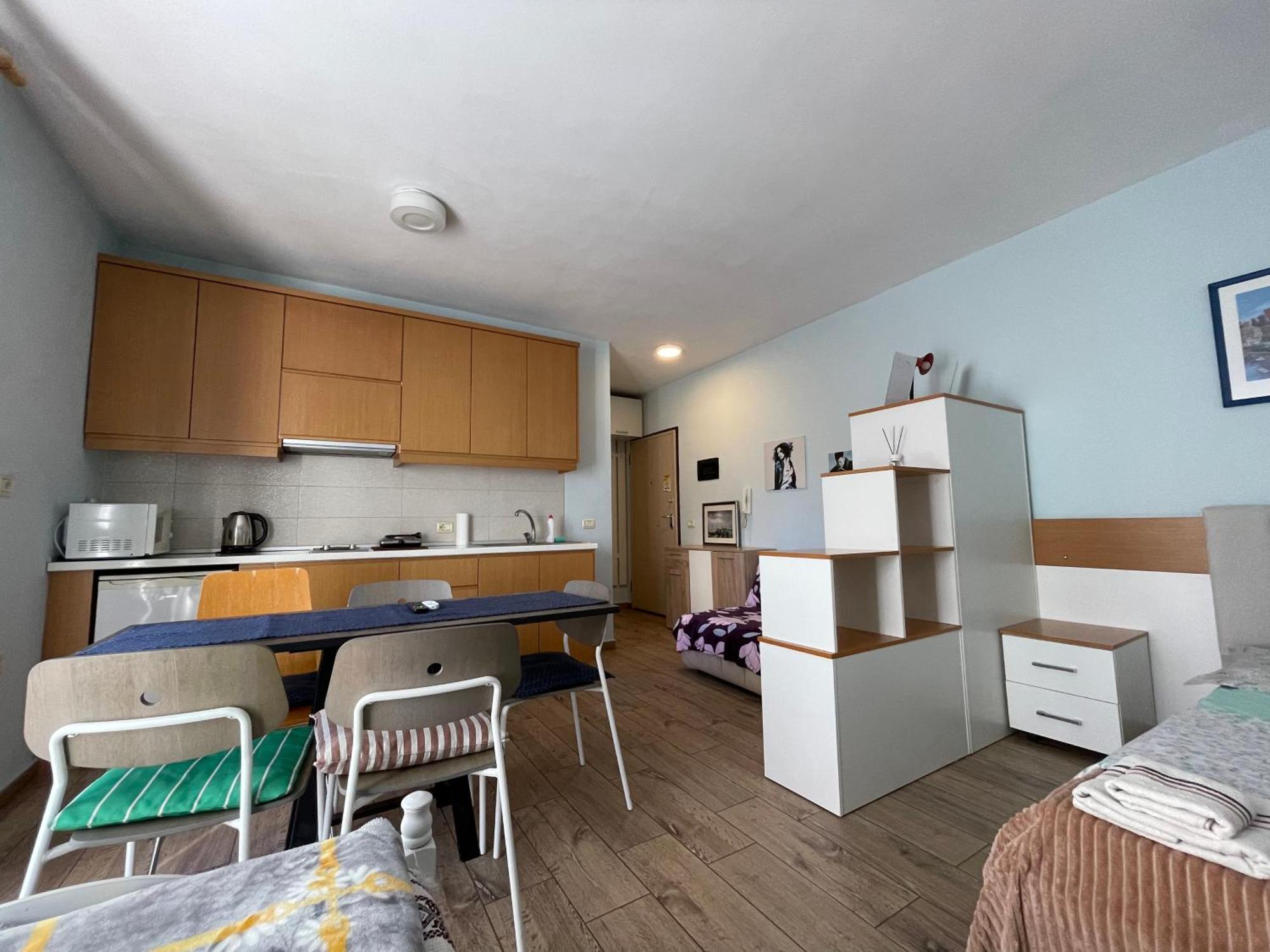 Enjoy Travel Cute Studio Apartment Тирана Екстериор снимка